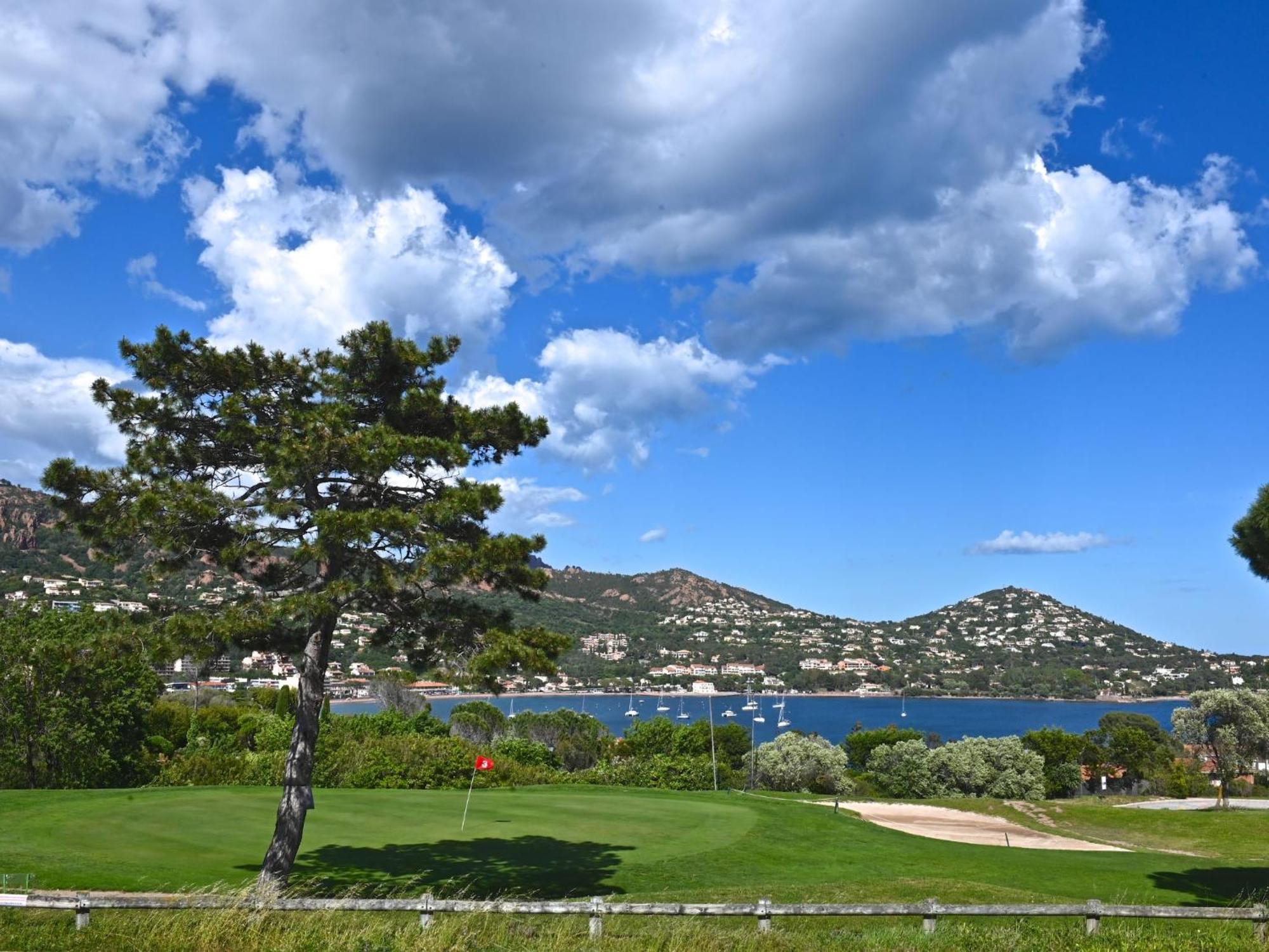 Apartment Village Cap Esterel - L'Esquinade-31 By Interhome Сен-Рафаель Екстер'єр фото