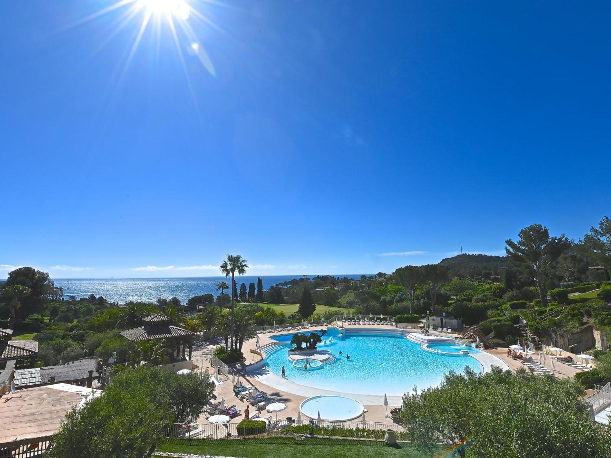 Apartment Village Cap Esterel - L'Esquinade-31 By Interhome Сен-Рафаель Екстер'єр фото